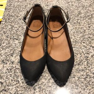 Dolce Vita Mini Wedges